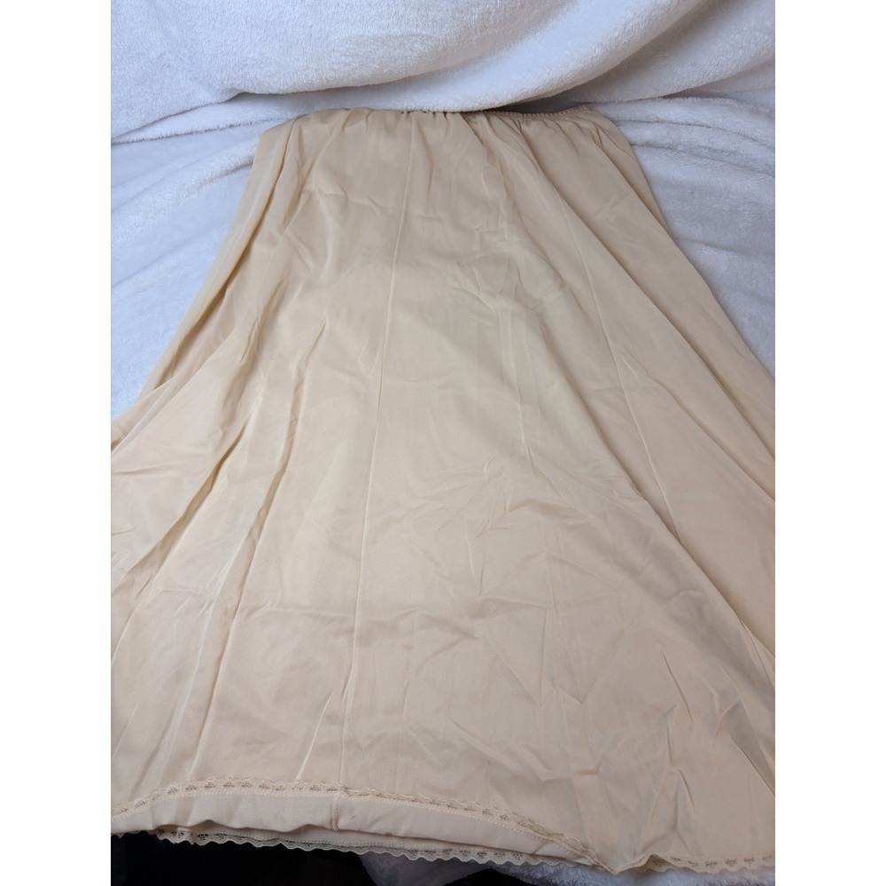 Vintage 70s Vanity Fair Half Slip Nude Beige Nylon Antron Lace Trim Size SML BF